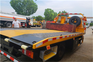 临洮附近拖车电话号码服务