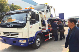 临洮汽车道路救援拖车价格